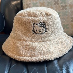 Hello Kitty tan faux shearling bucket hat